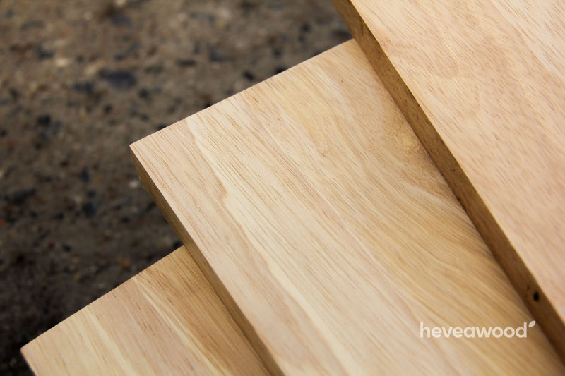Dvě fixní spárovky hevea AB položené přes sebe